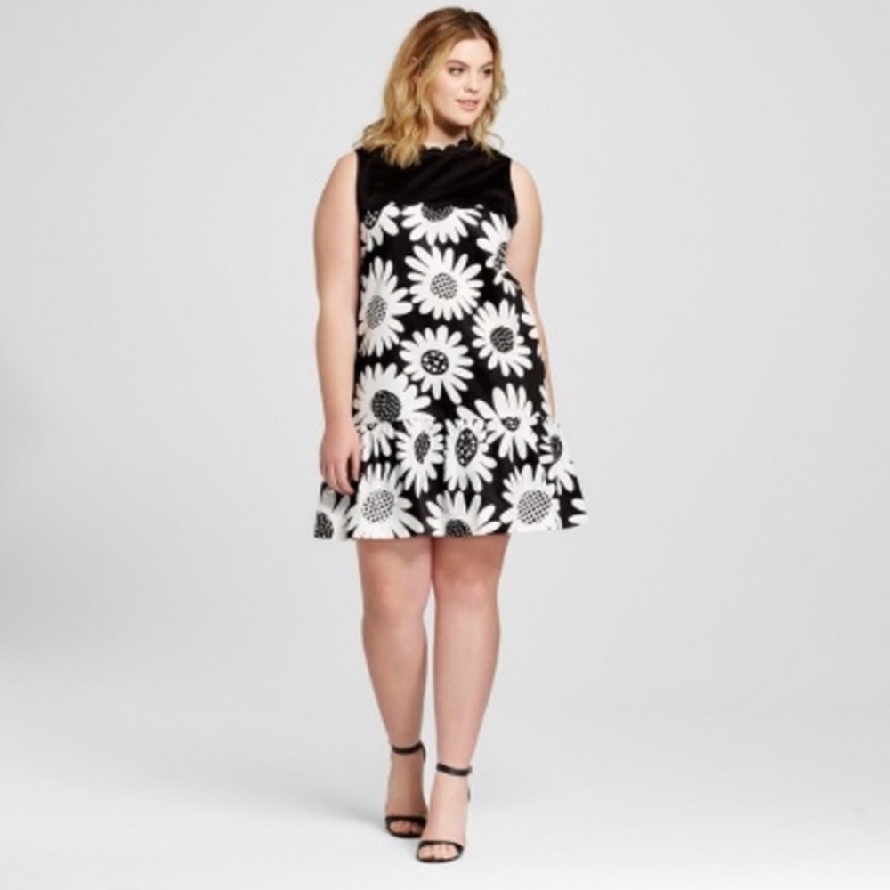 Victoria Beckham for Target Mod Daisy Shift Dress